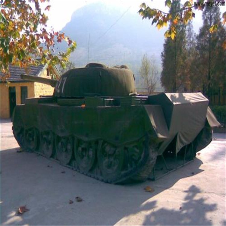 王五镇大型充气坦克